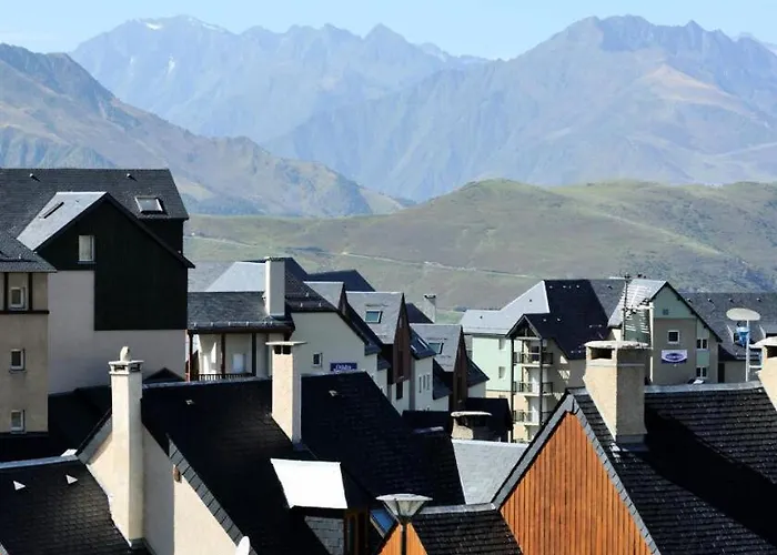 Hameau De Balestas Mp - T3/6pers Isatis 02- Peyresourde Mae-9384 Apartment *